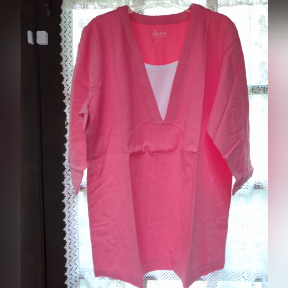 D&Co Mock Layer Knit VNeck Tunic 3/4 Sleeve NWOT